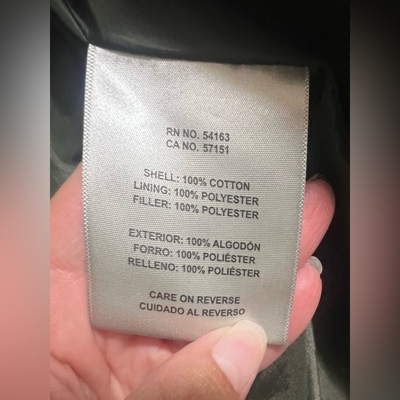 Levi's Women's Zoe Corduroy Puffer Jacket in Olive Green | Fall | Winter | Cozy - Picture 5 of 13